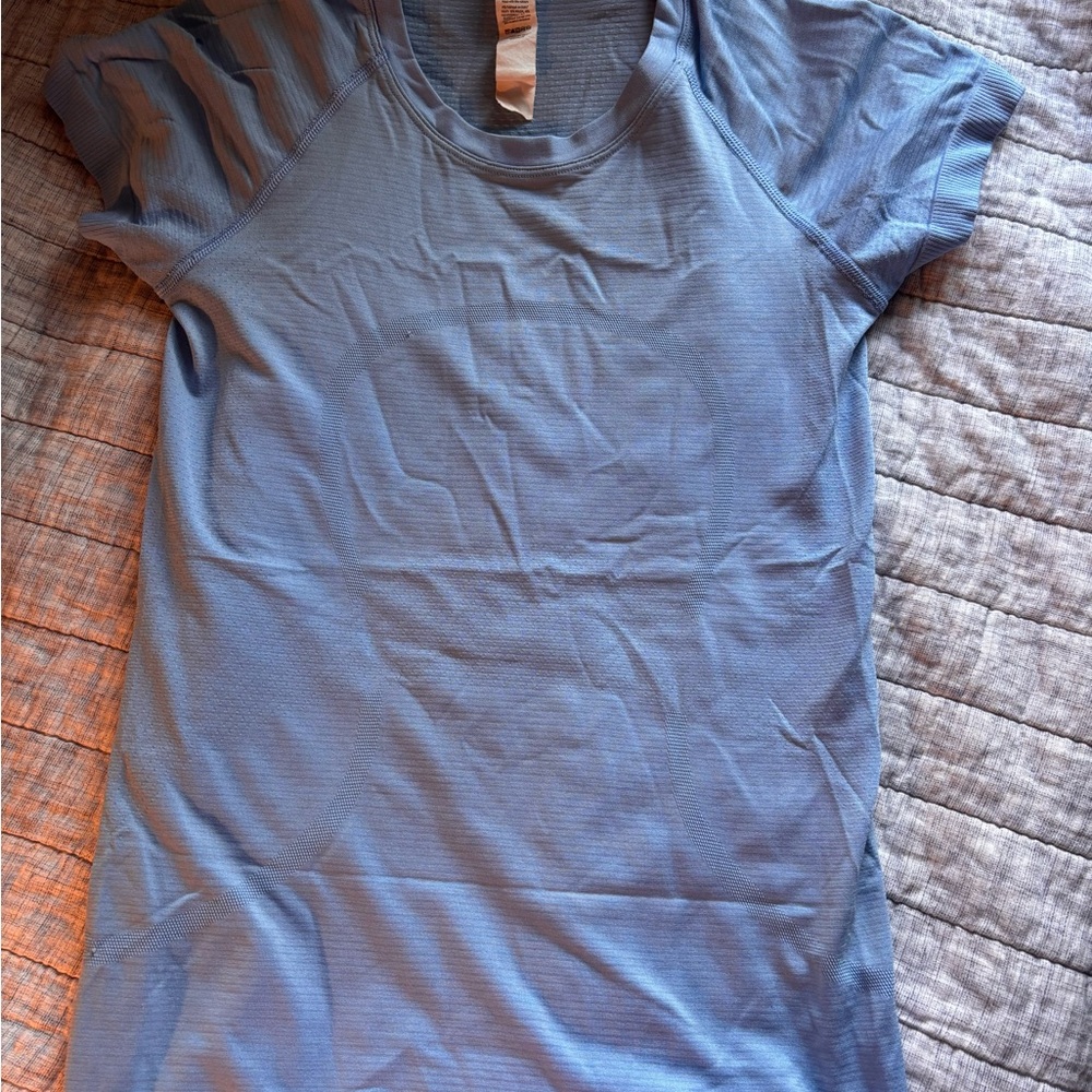 lululemon athletica Blue Short Sleeve Tee